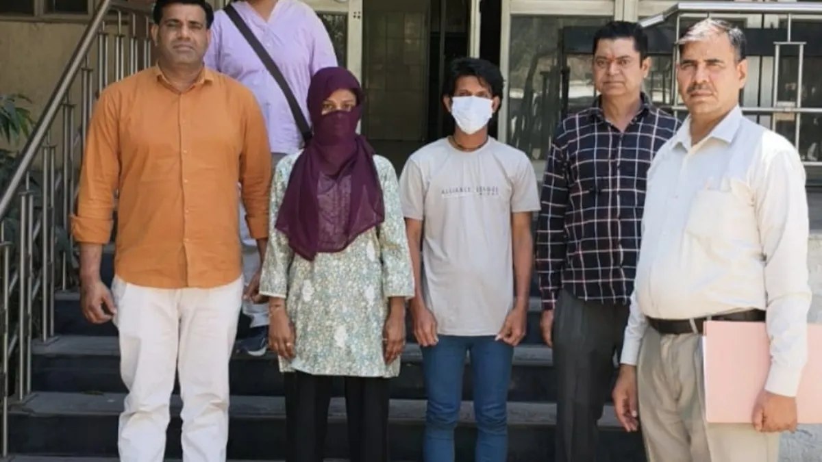 दिल्ली में पकड़े गए अवैध बांग्लादेशी, करते थे घिनौना काम ; किया गया डिपोर्ट