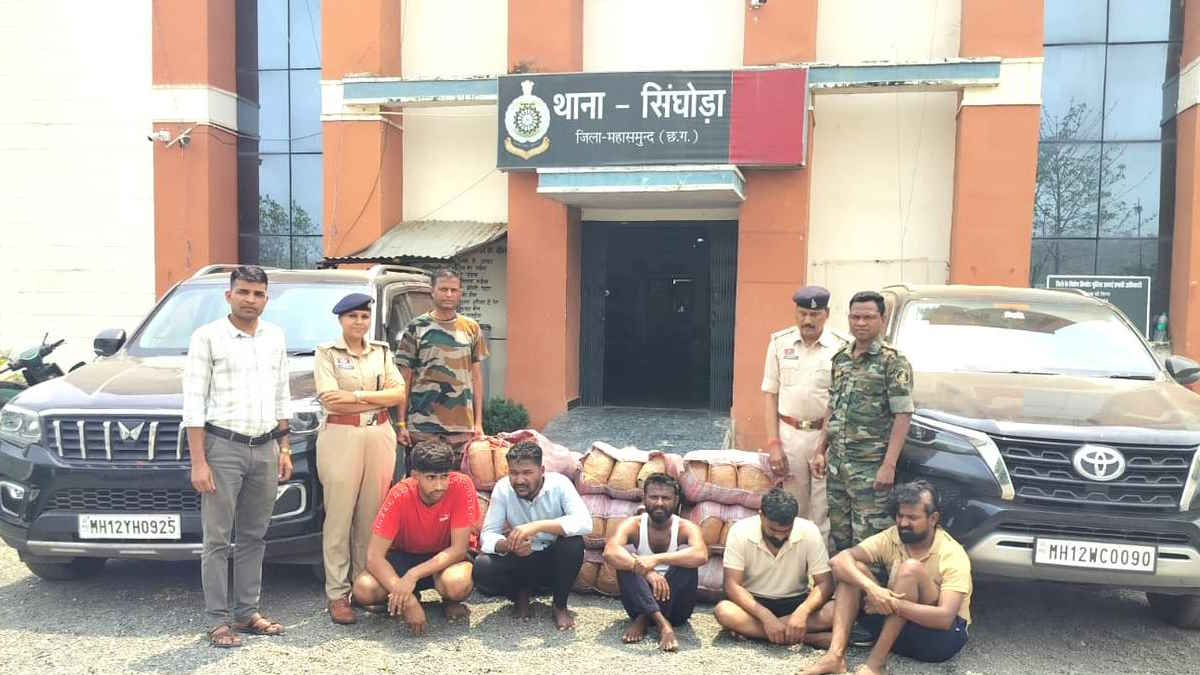 बड़ी कार्रवाई: डेढ़ करोड़ का गांजा जब्त, ओडिशा से महाराष्ट्र में थी खपाने की तैयारी, महाराष्ट्र के पांच तस्कर गिरफ्तार…