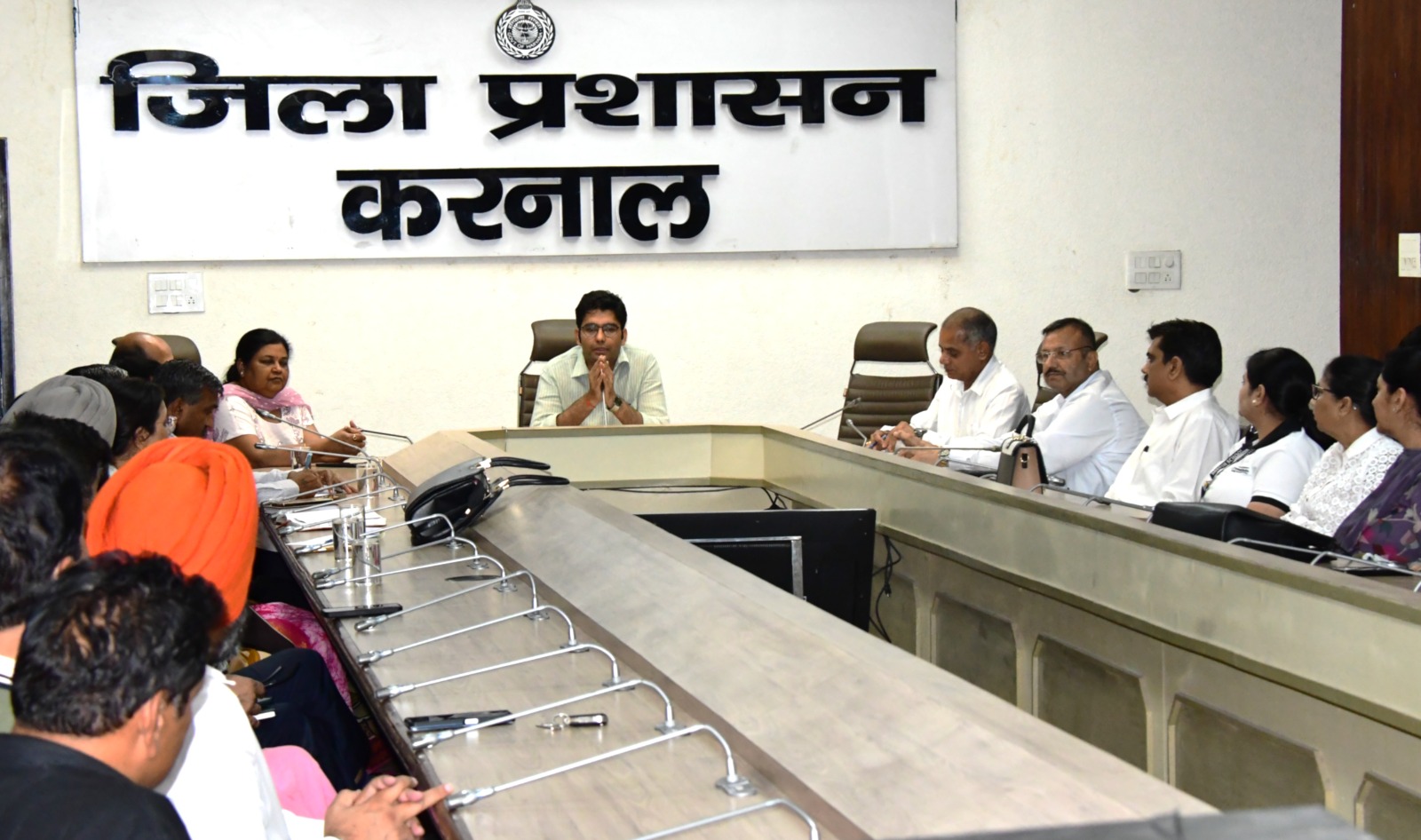 Karnal News: सर्वाइकल कैंसर के खिलाफ जंग, DC ने दिए 100% HPV टीकाकरण के निर्देश; भ्रांतियों को दूर करने की अपील