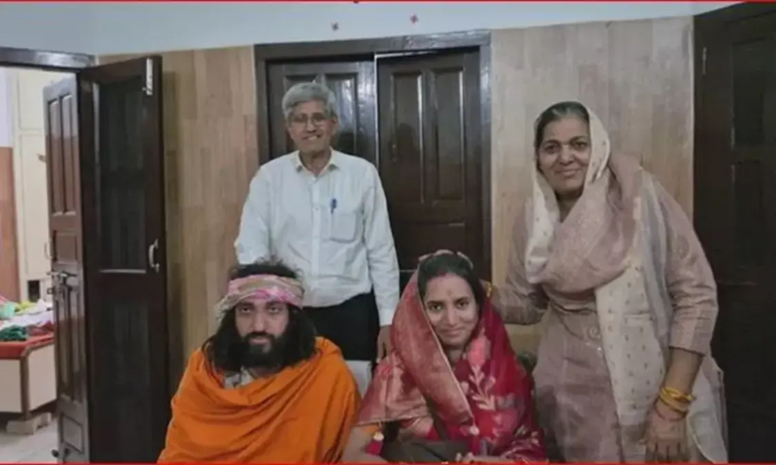 झज्जर: शादी के बाद फिर सामने आए IIT बाबा अभय सिंह, यूनिवर्सिटी खोलने का किया ऐलान