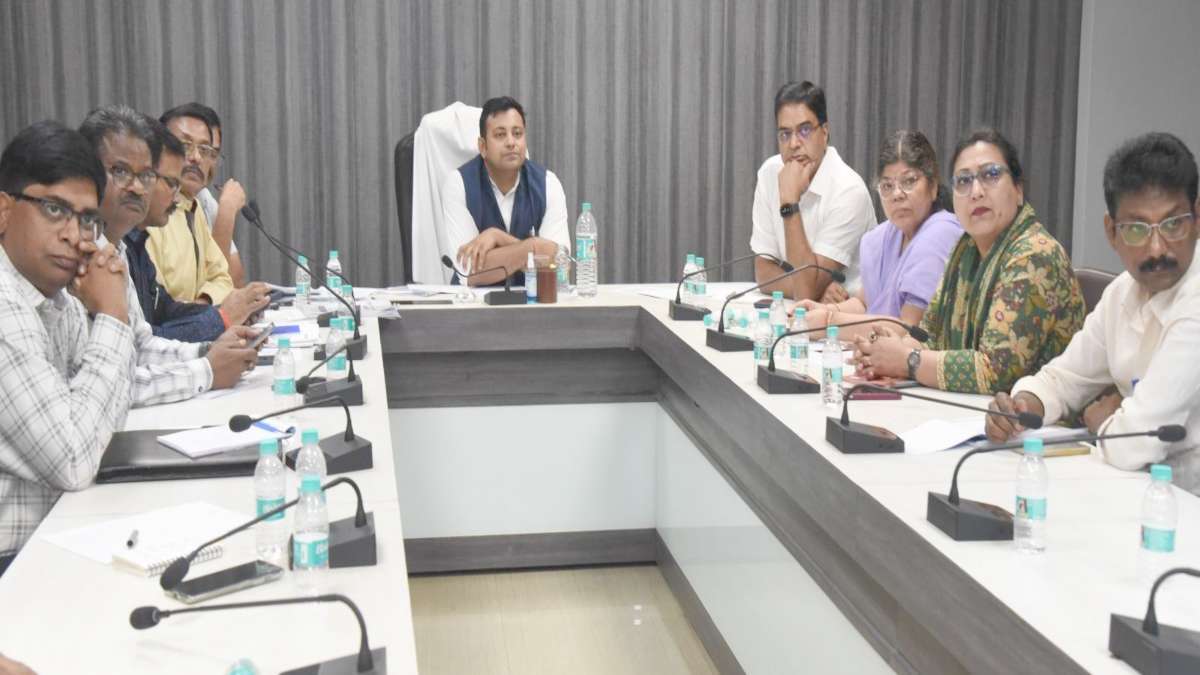 जनसंपर्क अधिकारियों को न्यू एज मीडिया की सभी विधाओं में दक्ष होना आवश्यक : आयुक्त रजत बंसल