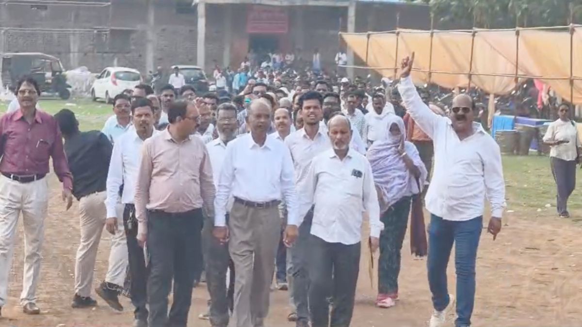 धर्म स्वातंत्र्य कानून में संशोधन की मांग तेज : मसीह समाज ने राज्यपाल के नाम कलेक्टर को सौंपा ज्ञापन, 13 को संभाग स्तरीय प्रदर्शन का ऐलान