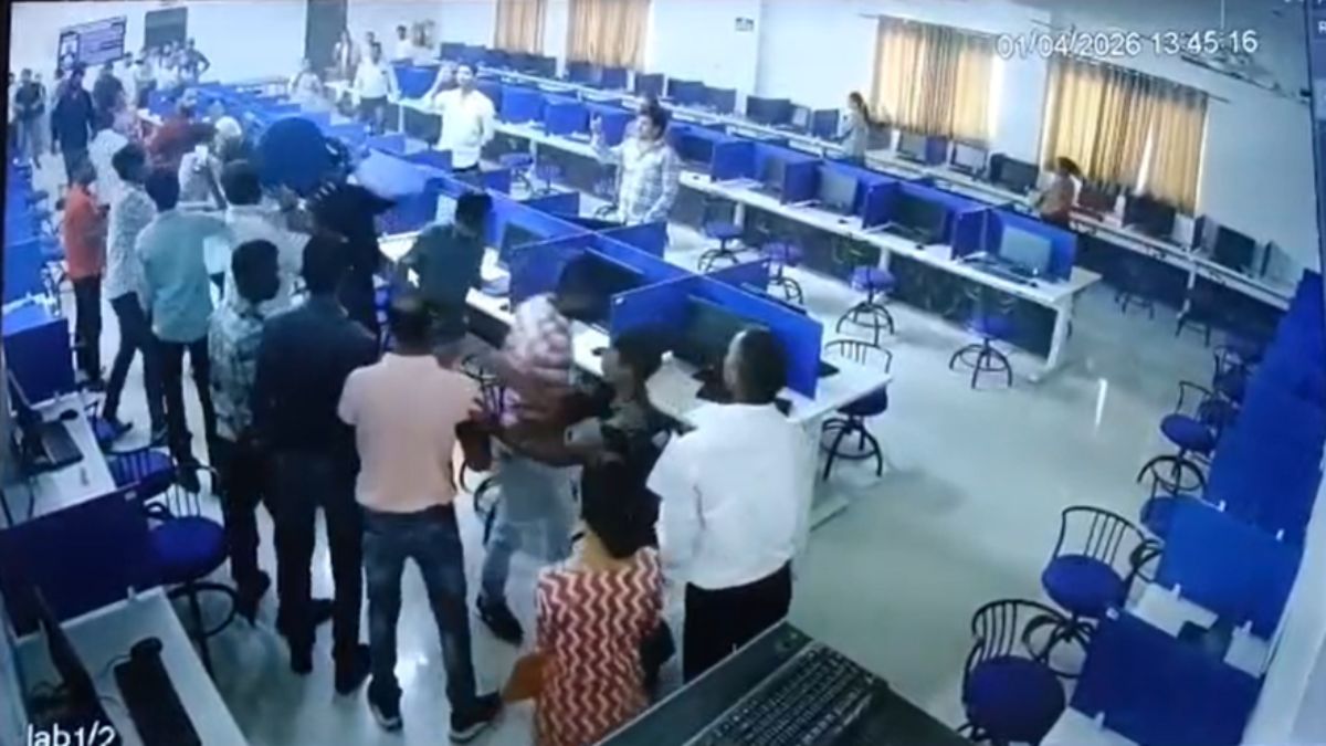शिक्षा के मंदिर में उत्पातः परीक्षा के दौरान जमकर मारपीट, घटना CCTV में कैद, 4 छात्रों को भेजा जेल