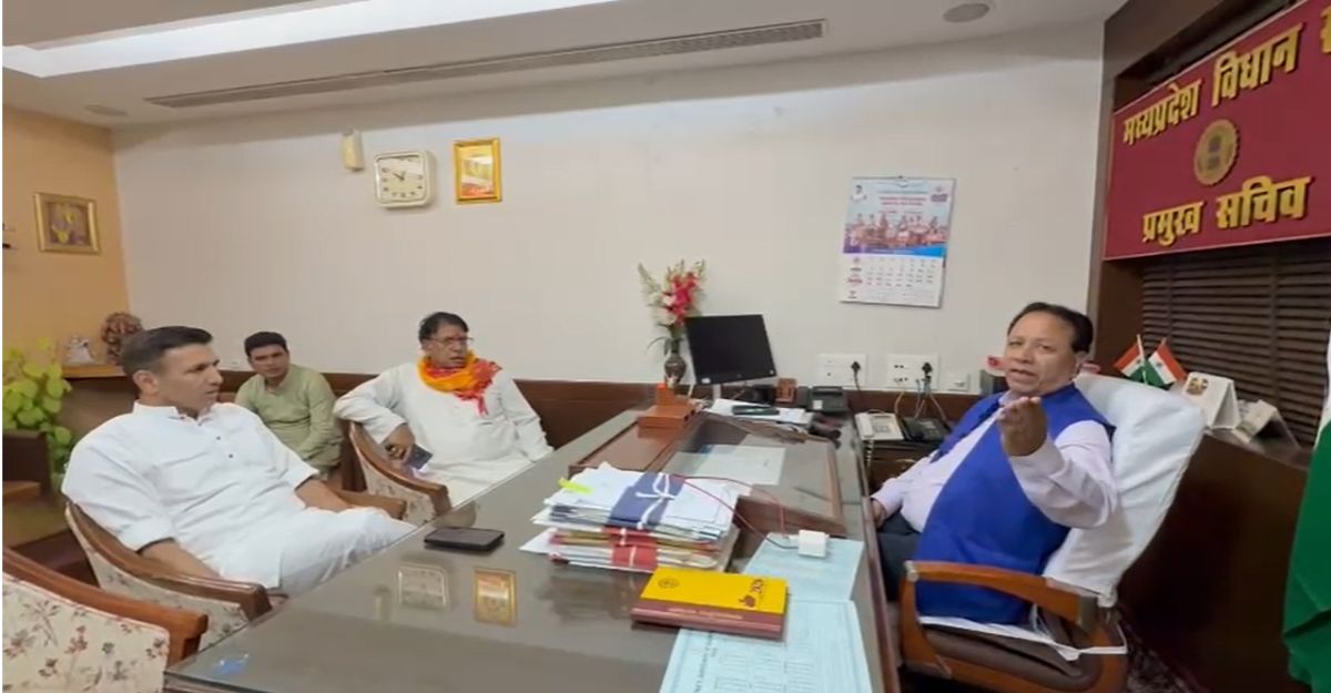 रात तक खुली रही विधानसभाः पीसीसी चीफ जीतू पटवारी अचानक पहुंचे, रात में भारती की सदस्यता रद्द करने का आरोप, कांग्रेस बोली- यह बर्दाश्त नहीं