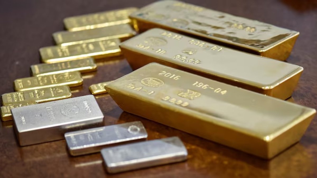 Gold Silver Price Today : सोने की कीमतों में तेजी, चांदी की चमक अभी भी फीकी, जानिए आज का रेट ?