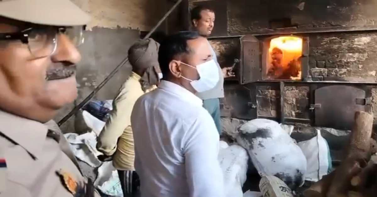 नशे की खेप खाकः चिमनी भट्टी में जलाकर 528 किलो गांजे को पुलिस ने किया नष्ट, कीमत जानकर उड़ जाएंगे होश