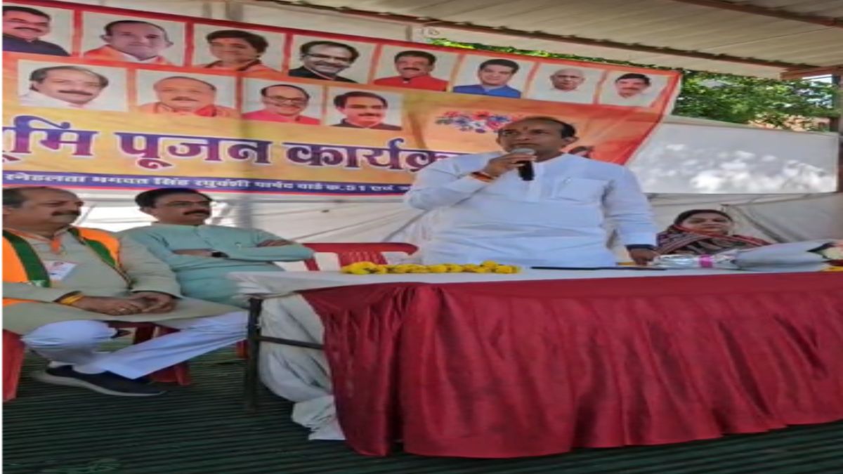 वंदे मातरम पर फिर सियासी तकरारः निगम अध्यक्ष ने MLA आरिफ पर साधा निशाना, सूर्यवंशी बोले- अगला विधायक वही हो जिसे वंदे मातरम गाने से परहेज न हो