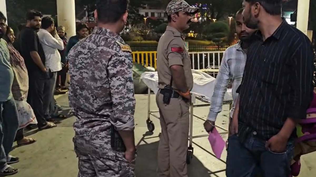 पुलिस कस्टडी में गुंडा बदमाश की मौतः परिजनों ने प्रताड़ना के कारण आत्महत्या का लगाया आरोप, मृतक सुरेंद्र पर 16 अपराध दर्ज