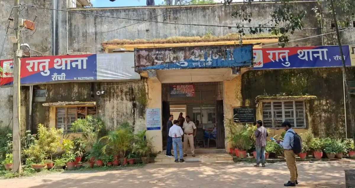 रांची से गयाजी तक रिश्तों का कत्ल : गोद ली गई नाबालिग की भाई ने की हत्या, 130KM दूर जलाया शव