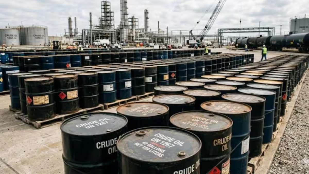 Crude Oil Price Crash : क्रूड ऑयल की कीमतों में गिरावट, 17% लुढ़ककर $95 के नीचे आया भाव, जानिए क्या है वजह ?