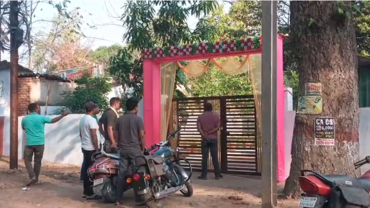 CG News : रिटायर्ड एएसआई के घर दूसरी बार चोरी, बेटे की बारात निकलते ही चोरों ने बोला धावा