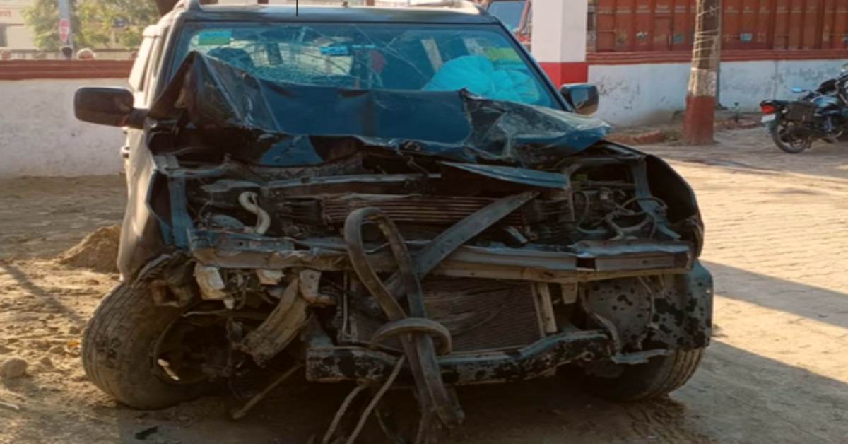 सड़क पर जिंदगी का सफर खत्म: बोलेरो और बाइक के बीच जोरदार भिड़ंत, 3 दोस्तों की उखड़ी सांसें