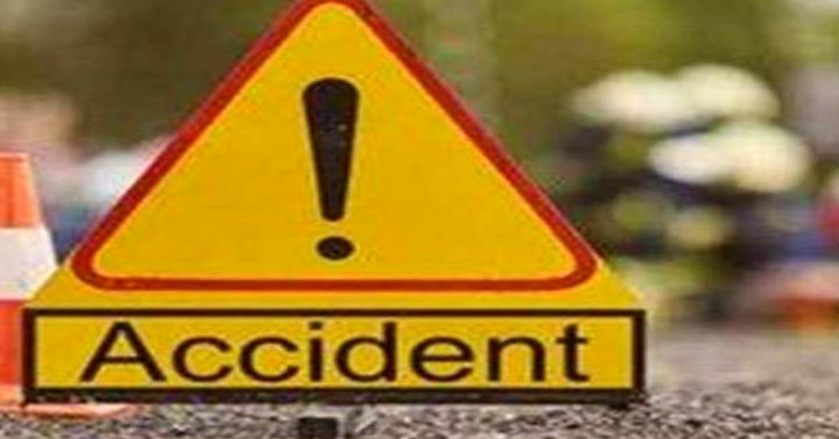 हाइवे पर मौत का तांडव: डंपर ने ठेला गाड़ी को मारी जोरदार ठोकर, 3 लोगोंं की मौत, 2 लड़ रहे जिंदगी की जंग