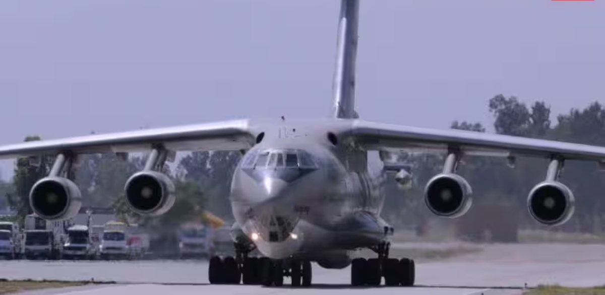 अमेरिका-ईरान मीटिंग फेल? इस्लामाबाद में शांति-वार्ता बीच पाकिस्तान ने सऊदी में तैनात किया फाइटर जेट