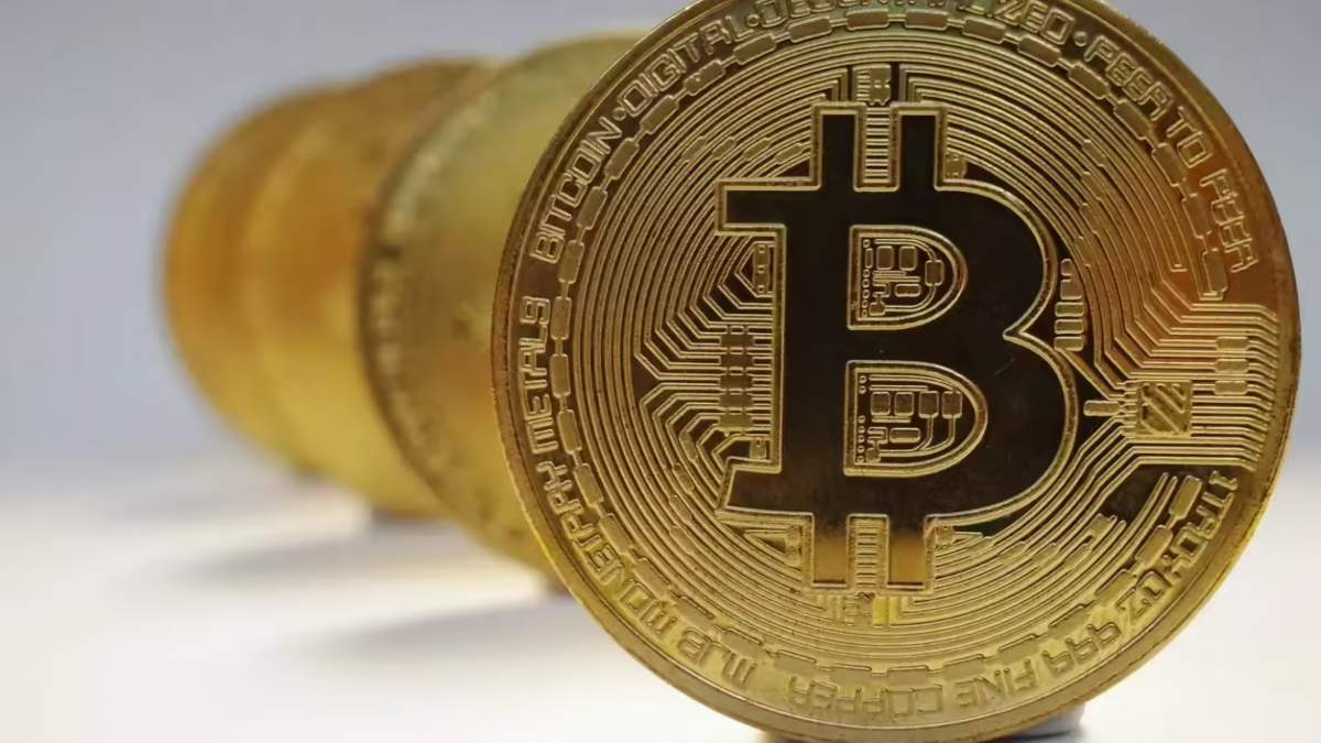 Crypto Market Decline : अमेरिका की नाकेबंदी से टूटा क्रिप्टो मार्केट, जानिए अभी बाजार में पैसा लगाना कितना है सेफ