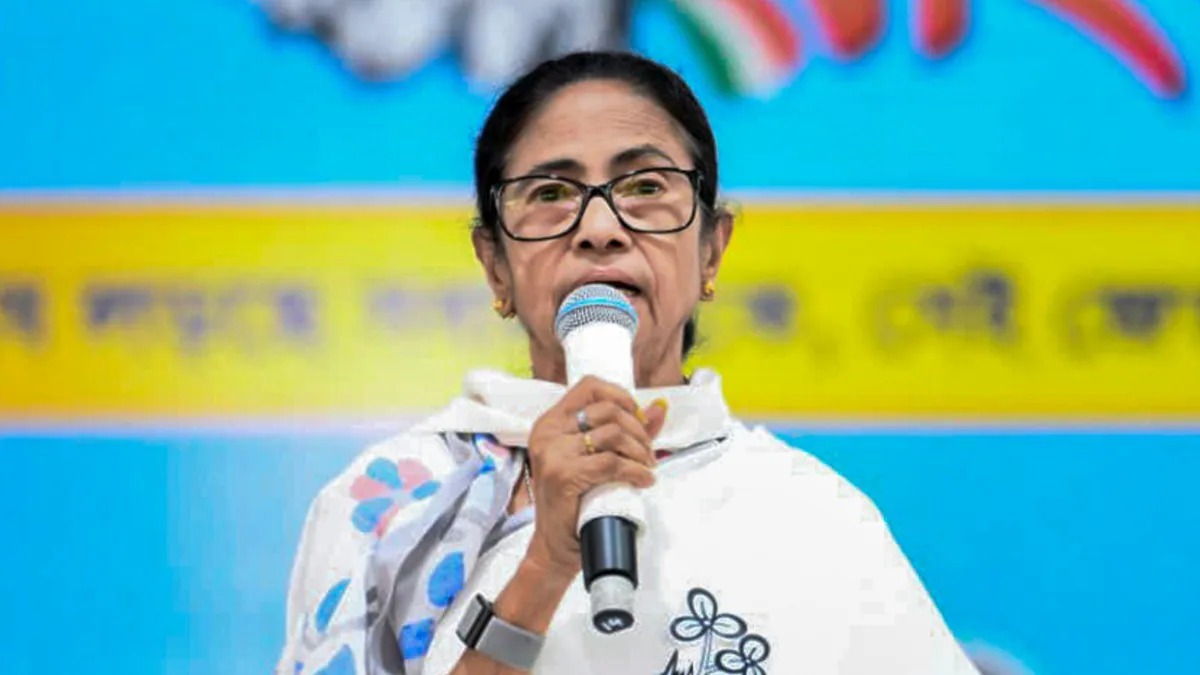 बंगाल CM ममता बनर्जी ने BJP पर लगायीं आरोपों की झड़ी, बोली- ‘चाय में मिलाएंगे नींद की दवाई और चुरा लेंगे वोट’