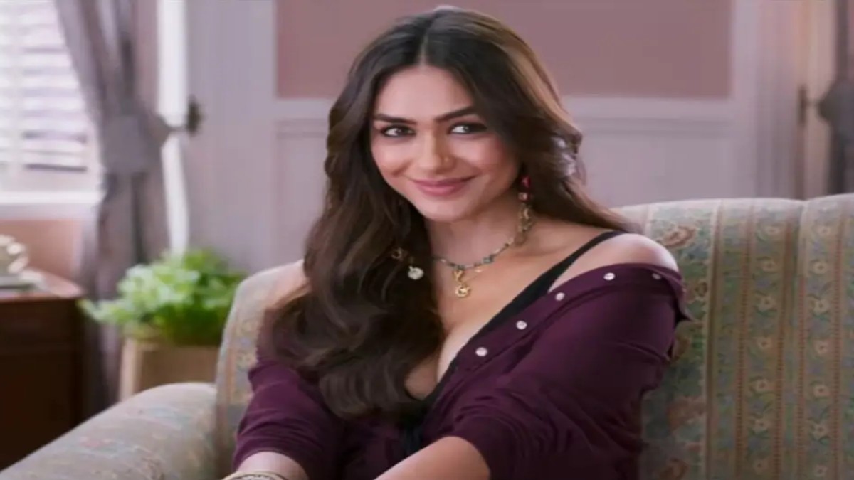 Son of Sardaar 2 को लेकर Mrunal Thakur ने की बात, कहा- मुझे पता नहीं था कोई उम्रदराज एक्‍टर मेरा पति बनेगा …