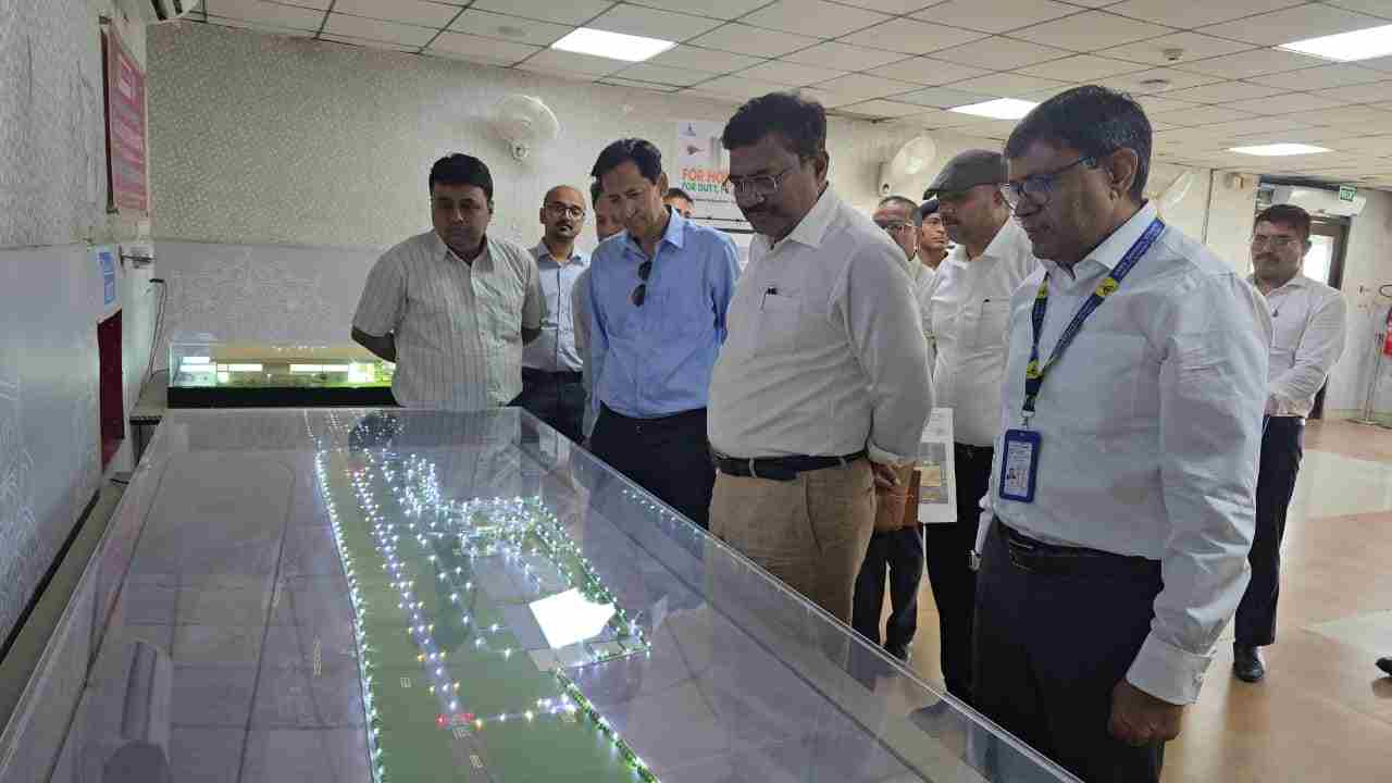 मुख्य सचिव ने किच्छा में निर्माणाधीन सैटेलाइट एम्स का किया निरीक्षण, निर्धारित समय में सारे काम पूरा करने के दिए निर्देश