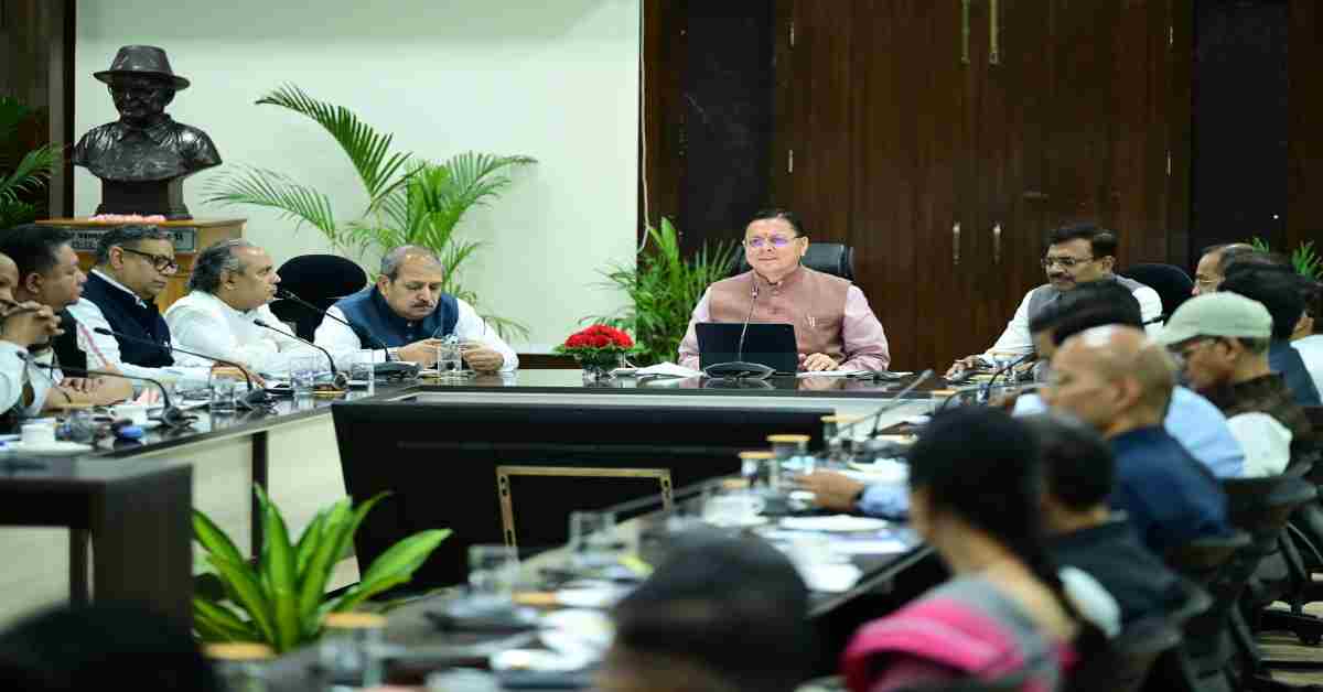 ‘1905 पर लंबित शिकायतों का त्वरित निस्तारण हो…’, CM धामी ने अफसरों को दिए कड़े निर्देश, कहा- 30 दिन से अधिक लंबित शिकायतें तुरंत निपटाई जाए
