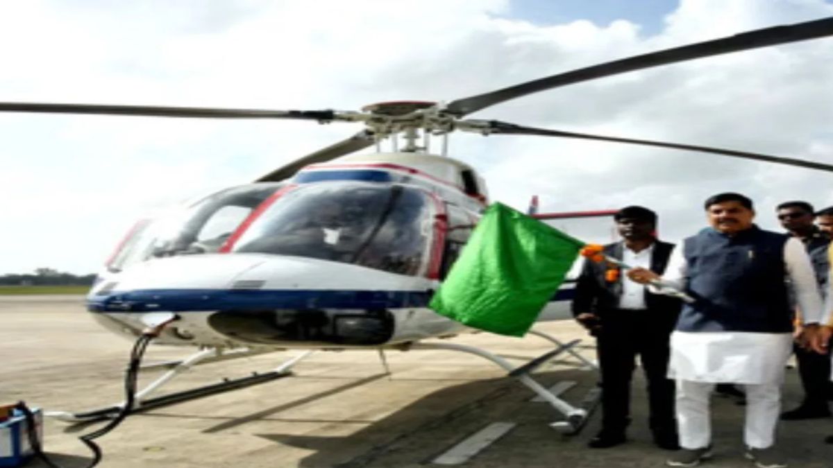 पीएमश्री हेली पर्यटन सेवा शुरूः सीएम डॉ मोहन ने यात्रियों को बोर्डिंग पास किए वितरित, चंदेरी और ओरछा में पर्यटकों को 3,500 में ‘जॉय राइड’ की सुविधा उपलब्ध