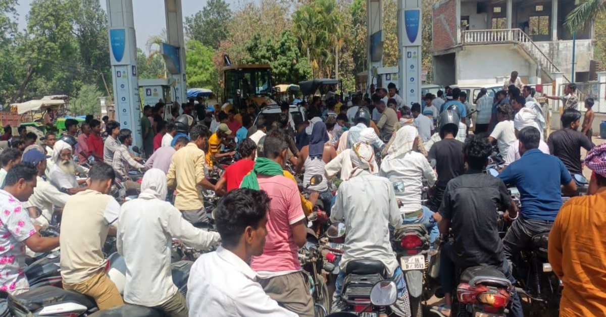 200 रुपये लीटर पेट्रोल! मुनाफाखोरी पर उतारू हुए छोटे दुकानदार, किल्लत का बहाना बनाकर जनता को लूट रहे मौकापरस्त व्यापारी