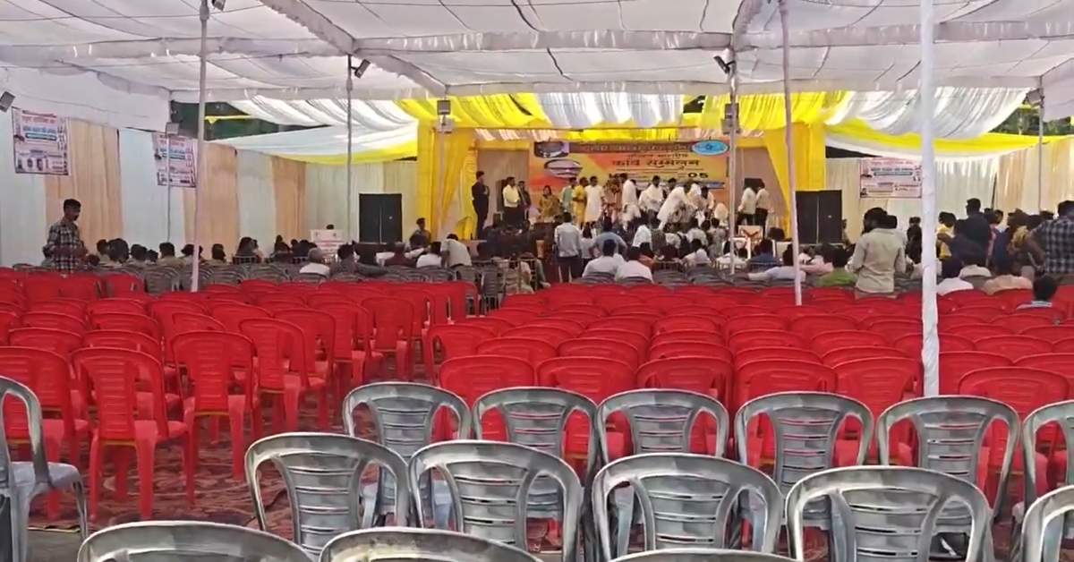 डिप्टी सीएम के कार्यक्रम में खाली पड़ी कुर्सियां, अखिलेश बोले- नकारात्मक शक्तियां हारने लगती हैं तो टूटने लगती हैं, इनके साथ भी…