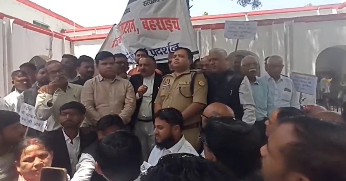 इधर भी ध्यान दो ‘सरकार’ : ईंधन की कमी, जमकर हो रही कालाबाजारी, अधिवक्ताओं ने CM ने नाम सौंपा ज्ञापन