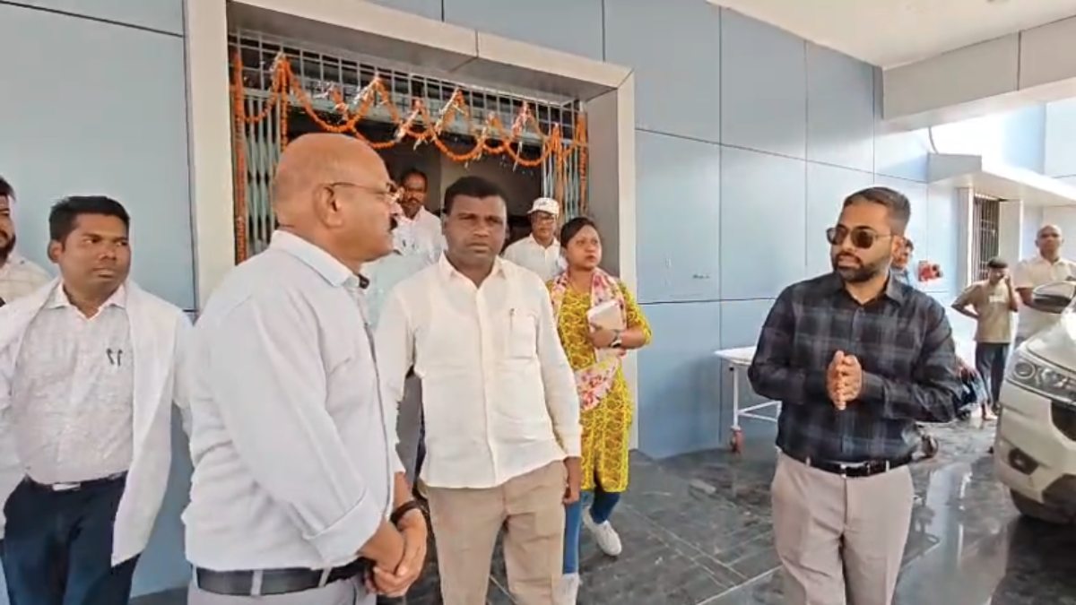 मरीजों के लिए अच्छी खबर… 4 साल से बंद MRI मशीन अब होगी शुरू, कलेक्टर ने कही यह बात