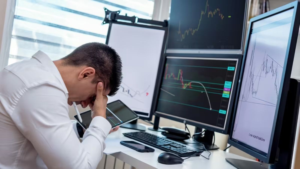 HCL Technologies Stocks : 9% लुढ़का यह आईटी स्टॉक, जानिए ब्रोकरेज ने क्यों दी थी डाउनग्रेड रेटिंग ?