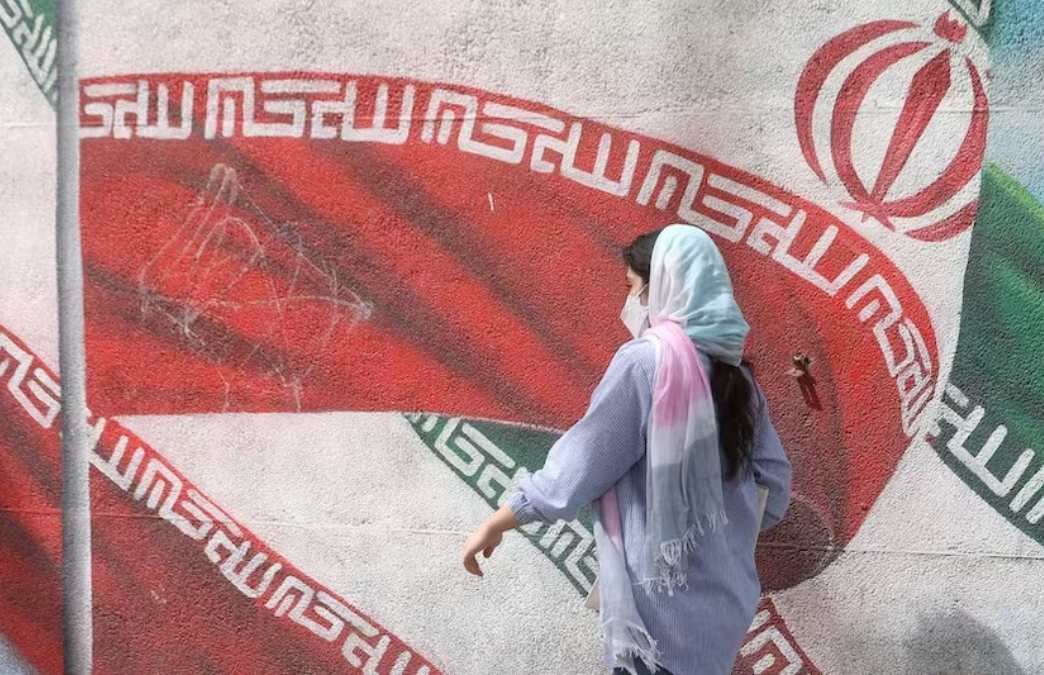 अमेरिका और ईरान के बीच नया विवाद! 8 महिलाओं की फांसी पर तेहरान ने ट्रंप के दावे को बताया “फॉल्स न्यूज”