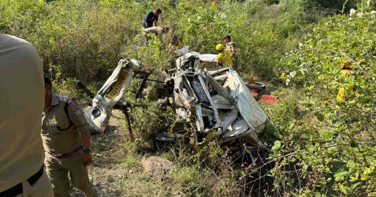 टिहरी में भीषण सड़क हादसा, खाई में गिरी कार, 8 लोगों की मौत की सूचना