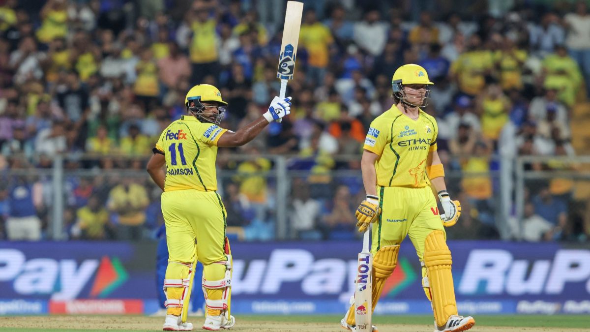 IPL 2026 MI vs CSK: चेन्नई ने मुंबई को 208 रन का दिया टारगेट, संजू सैमसन ने लगाया सीजन का दूसरा शतक, गजनफर-अश्विनी ने झटके 2-2 विकेट