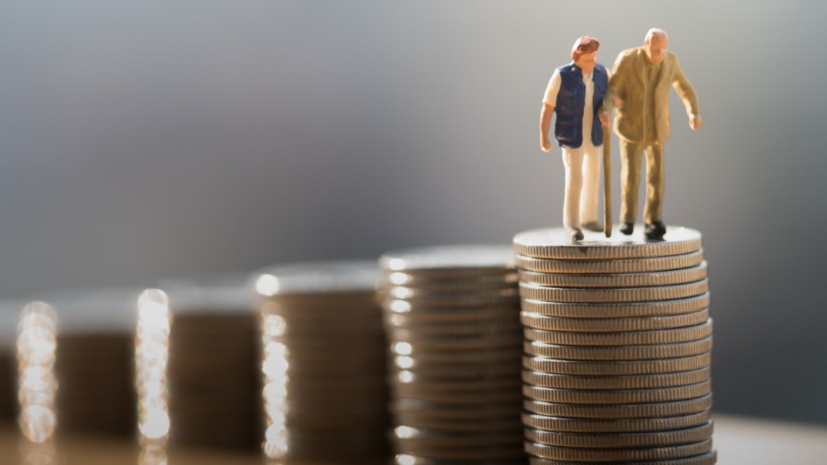 Investments for Senior Citizens : निवेश के लिए बेस्ट हैं ये 5 ऑप्शन, जानिए कैसे मिलेगी फिक्स्ड इनकम ?