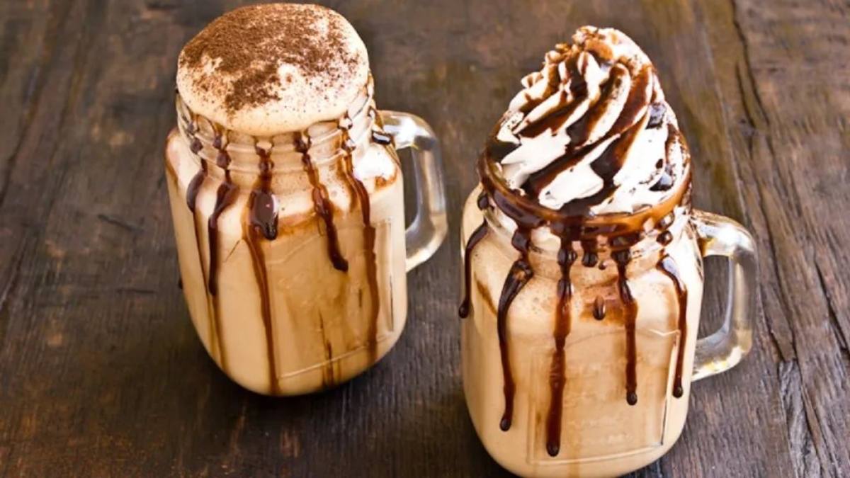 Cold Coffee Recipe : घर पर बनाएं बाजार जैसी थिक और स्वादिष्ट कोल्ड कॉफी, ये रहे आसान टिप्स और ट्रिक्स …