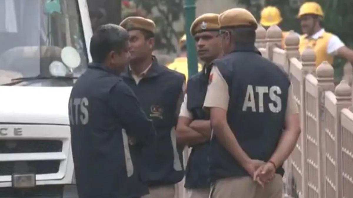 धर्म पूछकर चाकू मारने वाले जुबैर अंसारी ने उगला चौंकाने वाला राज, जानिए सिक्योरिटी गार्ड्स पर क्यों किया था जानलेवा हमला