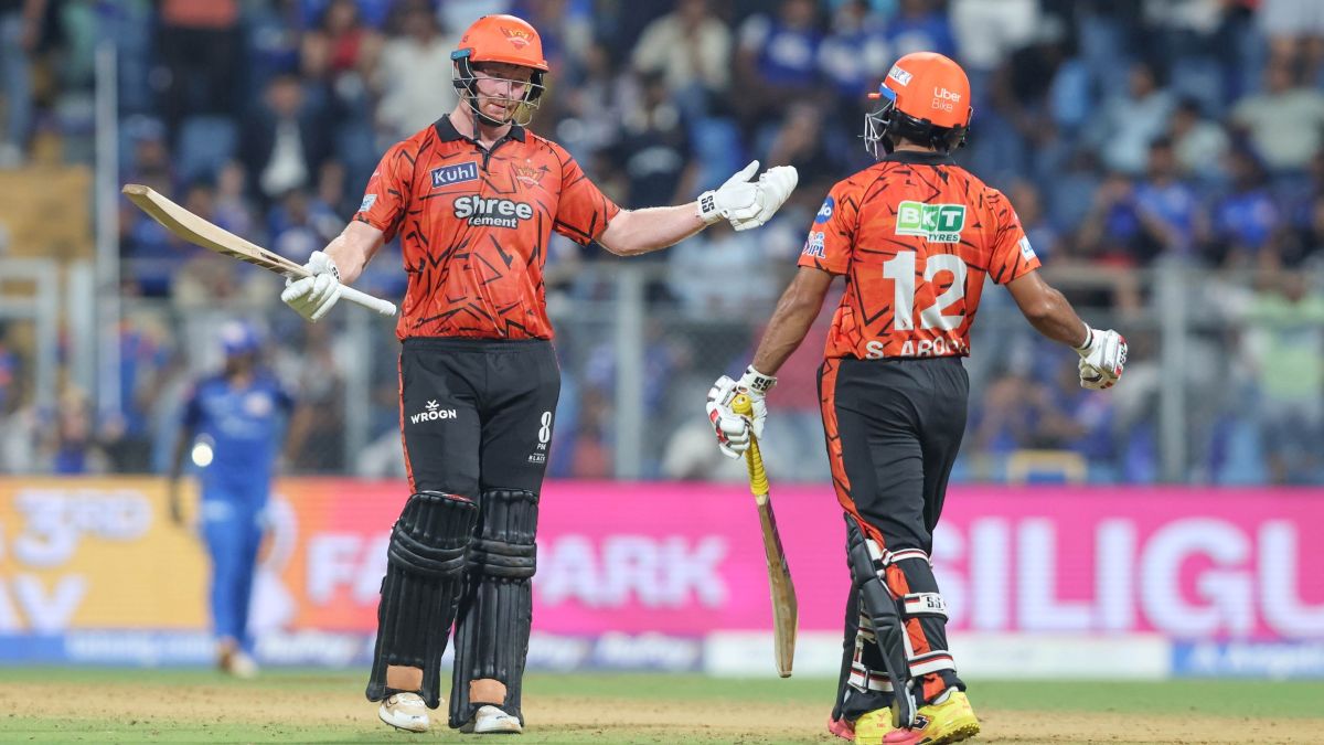 MI vs SRH IPL 2026: हाईस्कोरिंग मुकाबले में हैदराबाद की शानदार जीत, मुंबई को 6 विकेट से हराया; ट्रैविस हेड और क्लासन ने लगाई फिफ्टी