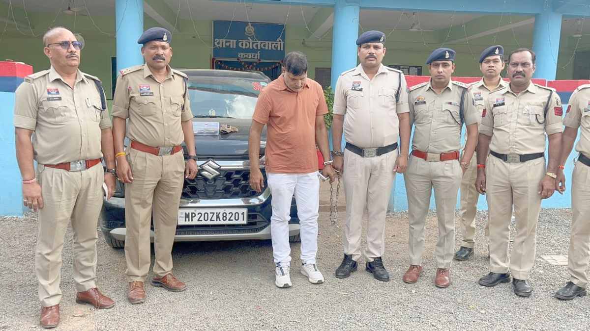 FCI अधिकारी बनकर ठगी : झूठे केस में फंसाने की दी धमकी, पिस्टल दिखाकर व्यापारी से वसूले 50 हजार, आरोपी गिरफ्तार