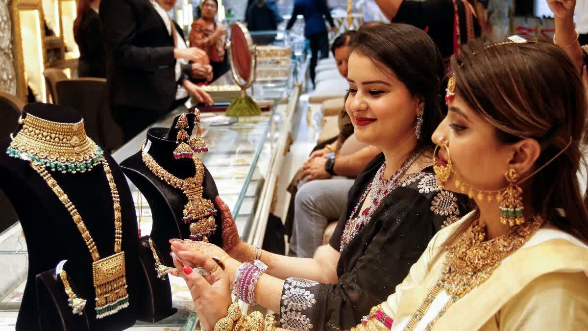 Gold Silver Latest News : विदेश से नहीं मंगा सकेंगे सोना-चांदी-प्लैटिनम ज्वेलरी, आयात पर लगी रोक, जानिए आज का भाव ?
