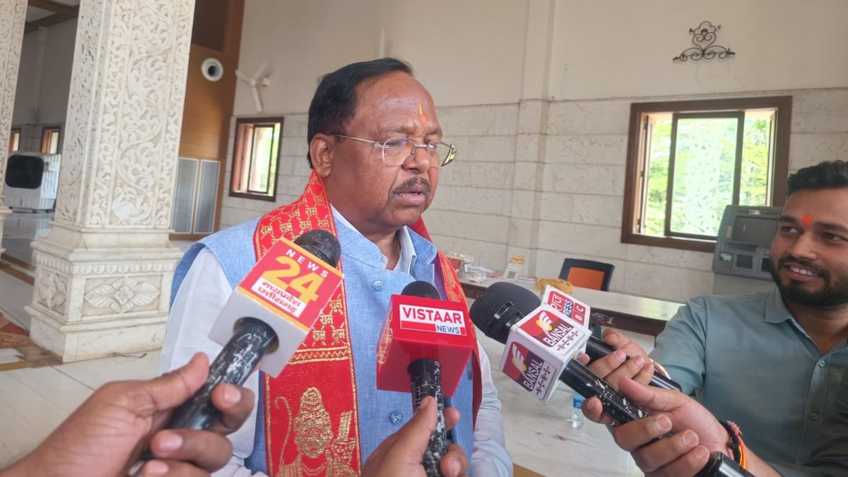 कृषि मंत्री रामविचार नेताम ने कहा – बजरंगबली की गदा कांग्रेस पर चल रही, पार्टी की विचारधारा समाप्ति की ओर…