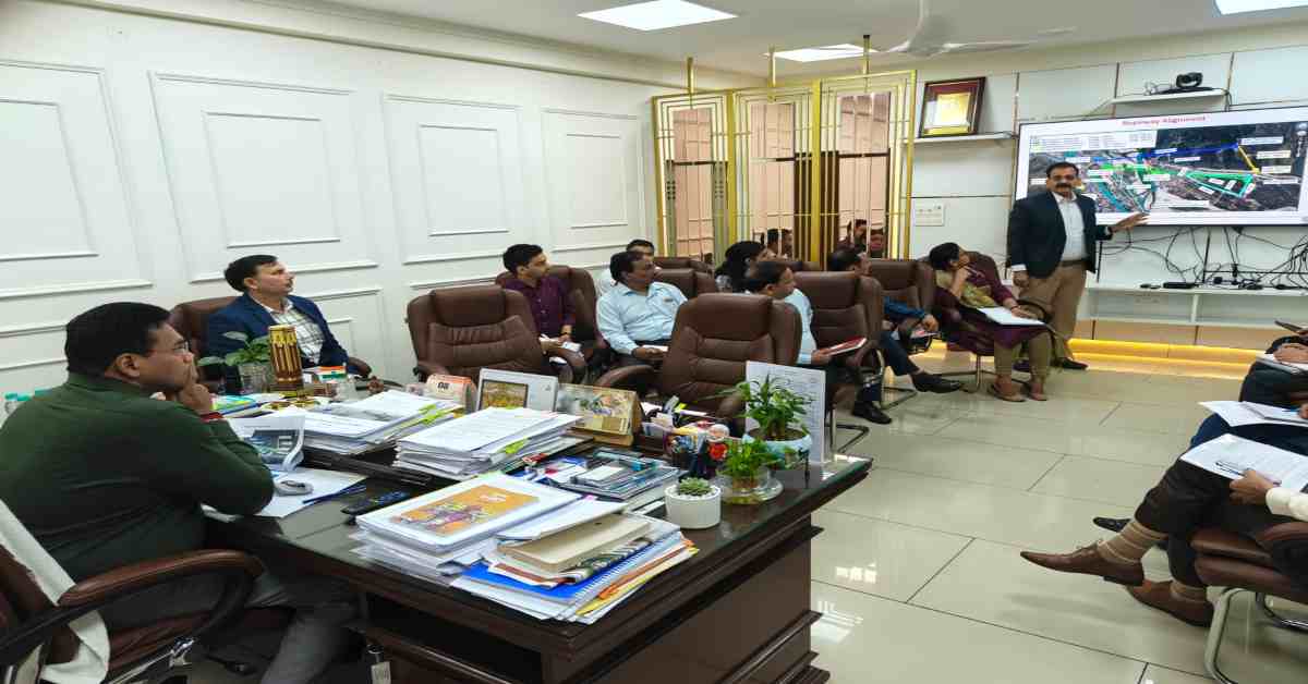 हरिद्वार में बनेगा आधुनिक रोपवे सिस्टम, सचिवालय में अधिकारियों ने दिखाई प्रेजेंटेशन, CM ने दिए थे निर्देश