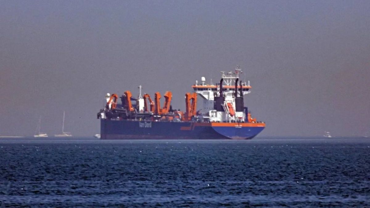 होर्मुज में अमेरिका की नाकाबंदी 24 घंटे के भीतर ही फेल, मेथेनॉल लेकर आराम से निकला चीन का टैंकर