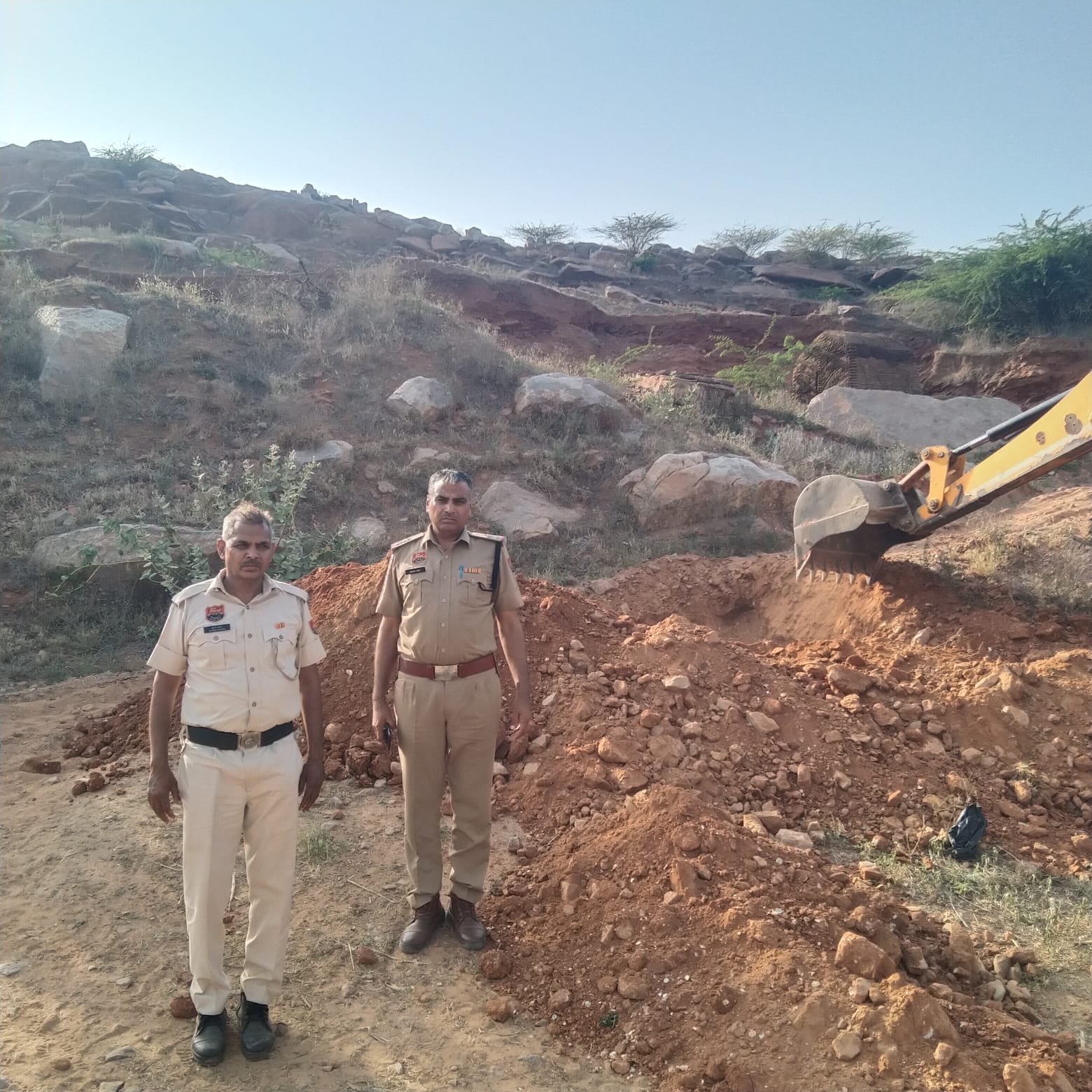 नूंह पुलिस की बड़ी कार्रवाई,अवैध खनन पर रोक लगाने के लिए रास्ते बंद, कड़ी निगरानी शुरू