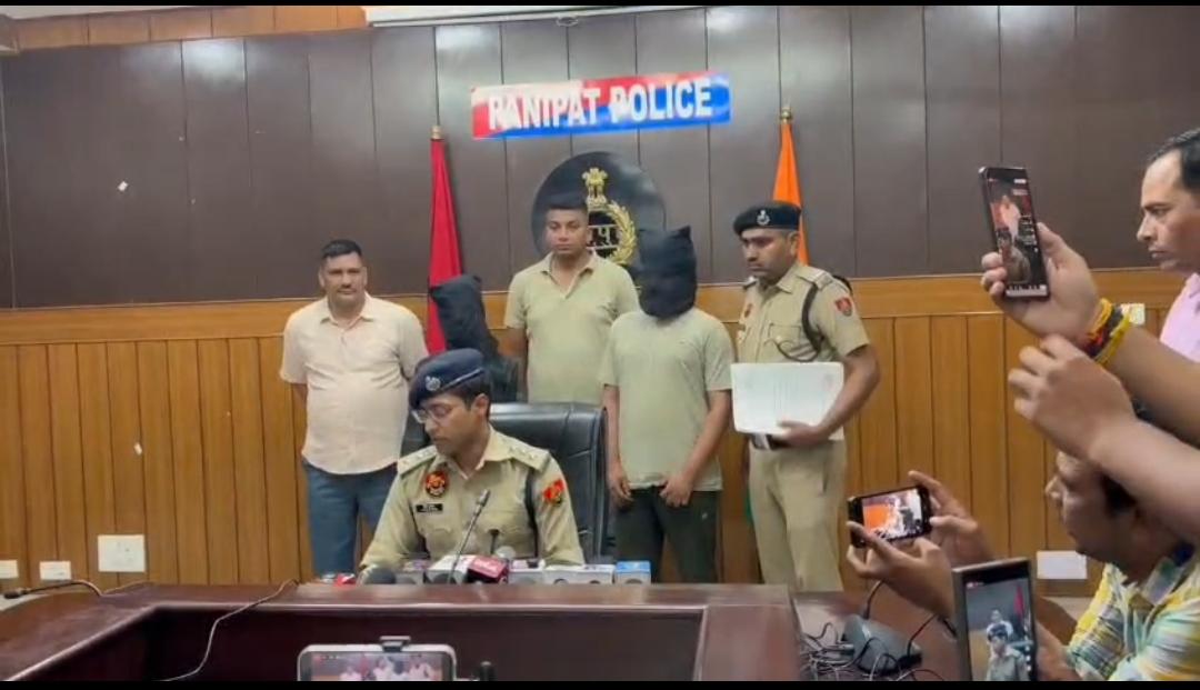 सोशल मीडिया पर वायरल स्टंट पड़ा भारी: बुलेट से आग उगलने वाले दो युवक गिरफ्तार