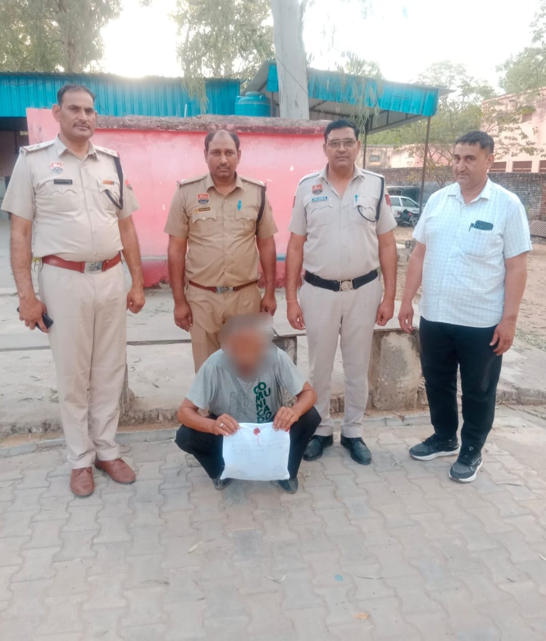 रेवाड़ी में 400 ग्राम गांजा सहित तस्कर गिरफ्तार, जानें पूरा मामला