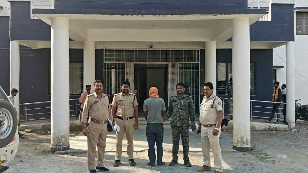 बिजली कनेक्शन काट देता था शख्स, गुस्से में युवक ने उतार दिया मौत के घाट, पुलिस ने किया गिरफ्तार