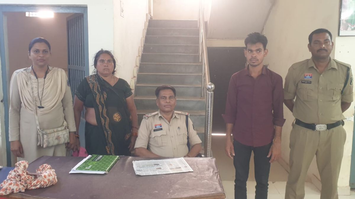 CG Crime News: टोनही बताकर महिला से मारपीट, मां-बेटे गिरफ्तार