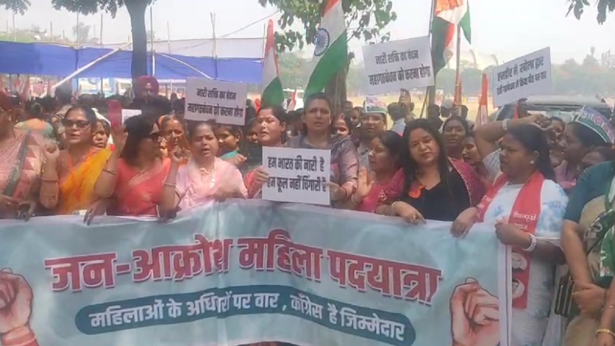 महिला आरक्षण पर बिहार की सियासत गर्म, सड़क पर उतरी भाजपा महिला मोर्चा ने विपक्ष के खिलाफ बोला हल्ला