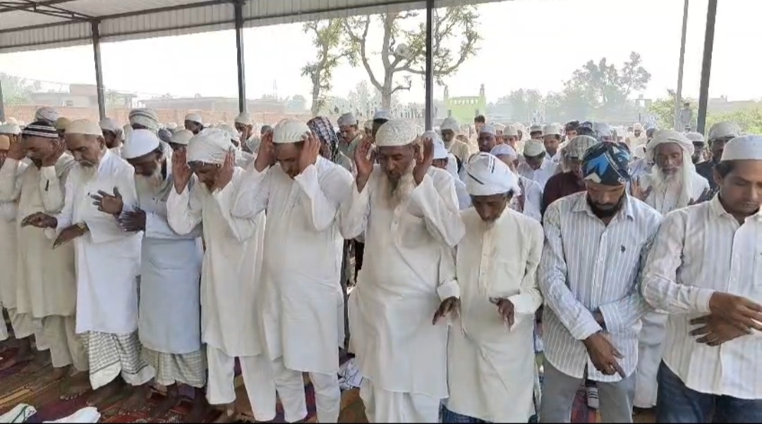 नूंह जिले में सादगी के साथ मनाया गया ईद-उल-अजहा का पर्व,देश और दुनिया की सलामती के लिए दुआ में उठे लाखों हाथ, सुरक्षा के रहे पुख्ता इंतजाम