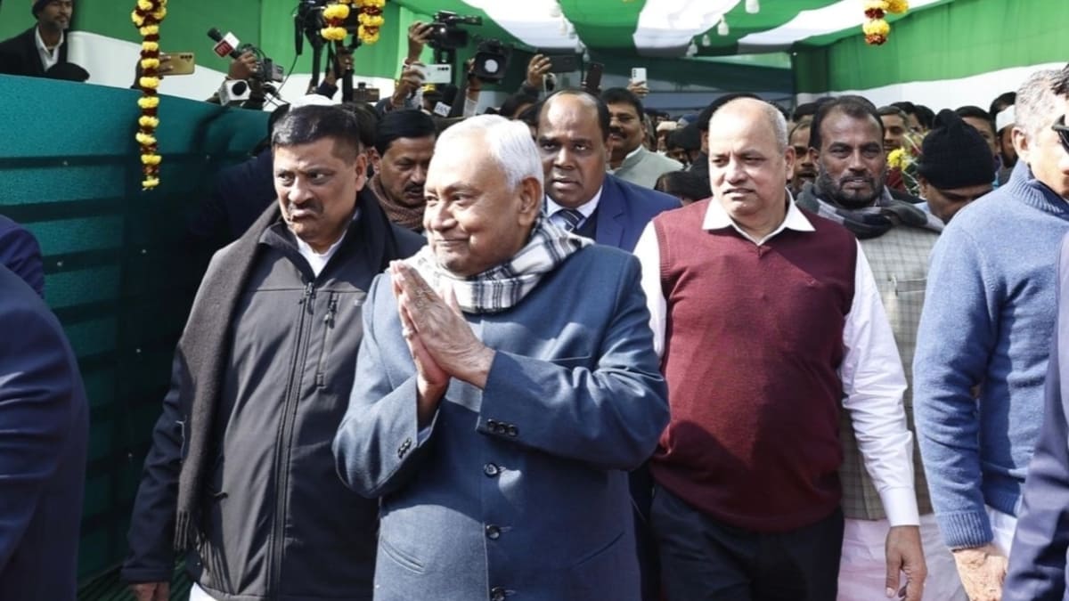 पूर्व सीएम नीतीश कुमार की सुरक्षा में बड़ा बदलाव: अब एयरपोर्ट पर मिलेगी मुख्यमंत्री जैसी विशेष वीवीआईपी प्रोटोकॉल