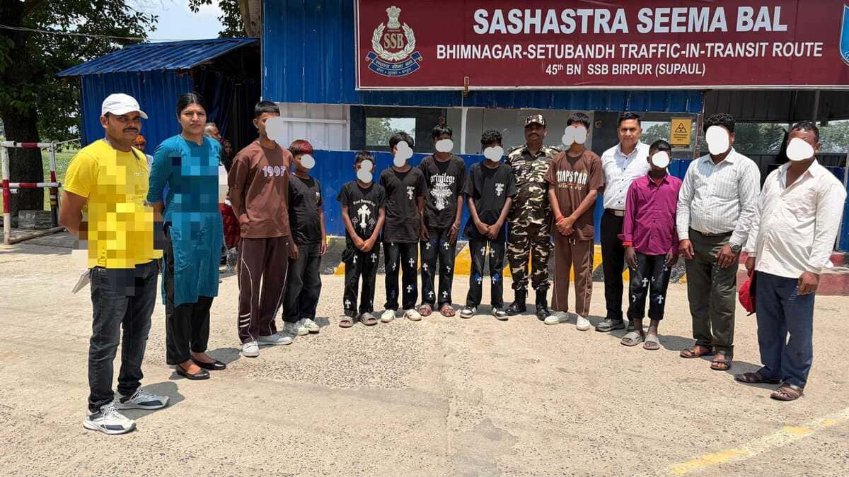 काम के बहाने बच्चों का सौदा, भारत-नेपाल सीमा पर मानव तस्करी नाकाम, 8 नाबालिग बच्चे रेस्क्यू, 2 तस्कर गिरफ्तार